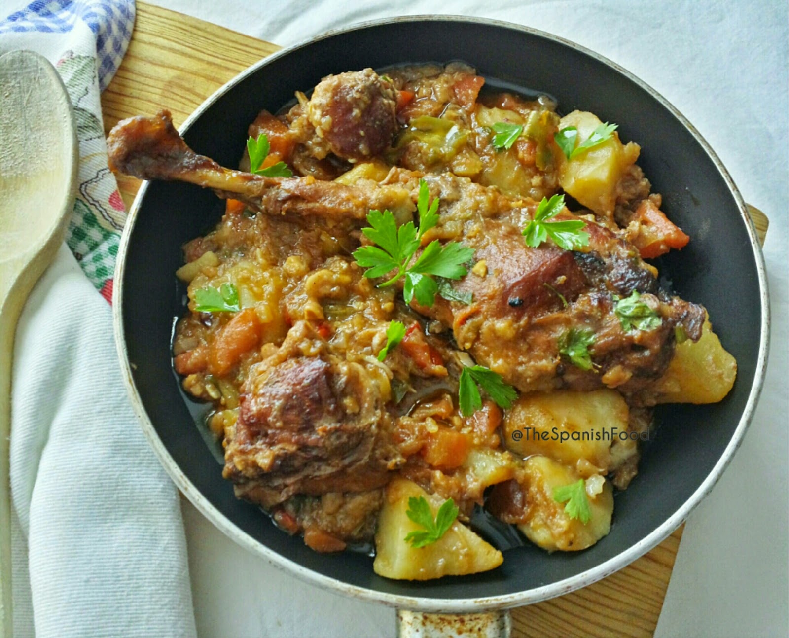 Guiso de conejo con picada